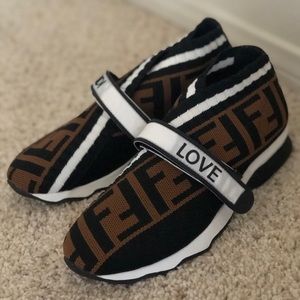 Brand new Fendi sneakers size 9!